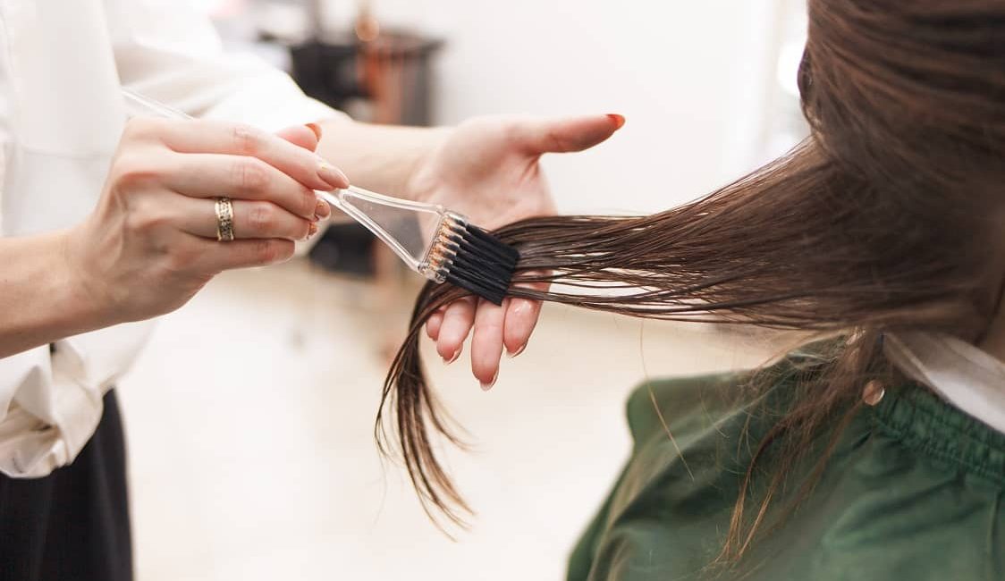 Lissage Capillaire: Alerte sur le risque d’insuffisance rénale aiguë avec certains produits, selon des chercheurs