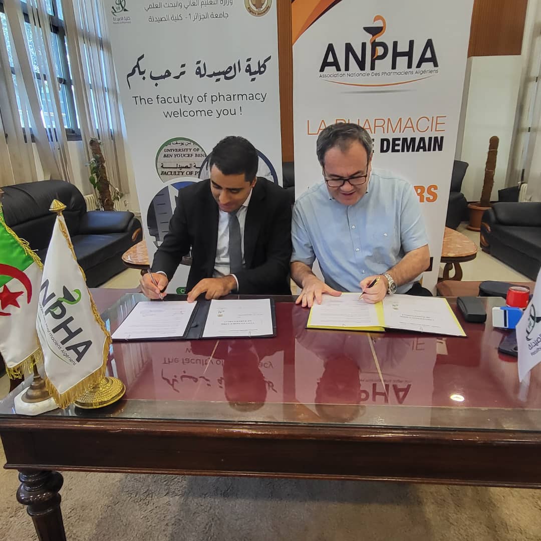 Signature d’une convention de partenariat entre la Faculté de pharmacie et l’ANPHA