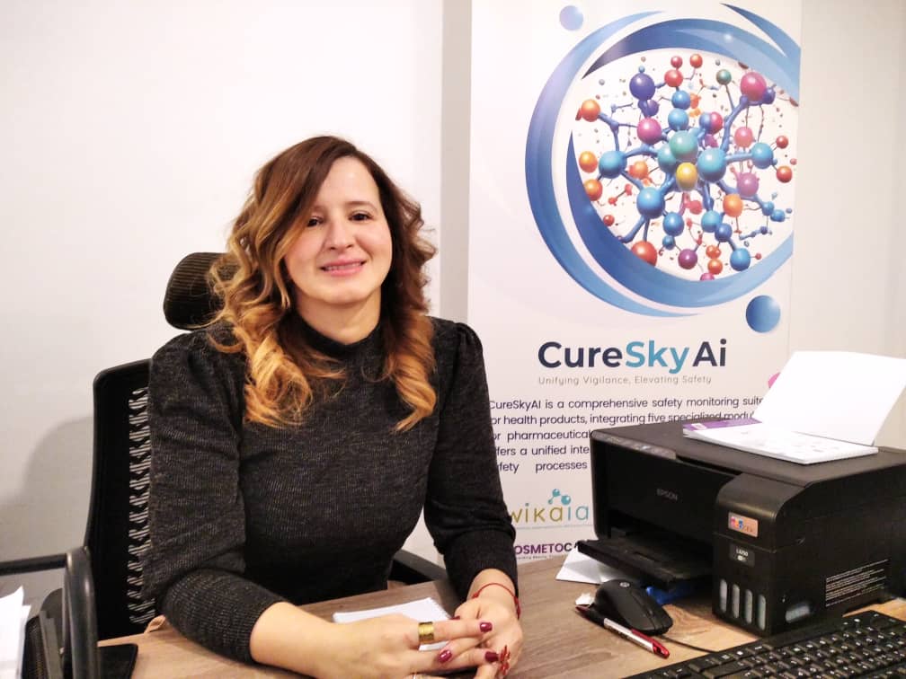 Farrah Bouras, 39 ans, est une entrepreneure algérienne fondatrice de Think Touch Solution
