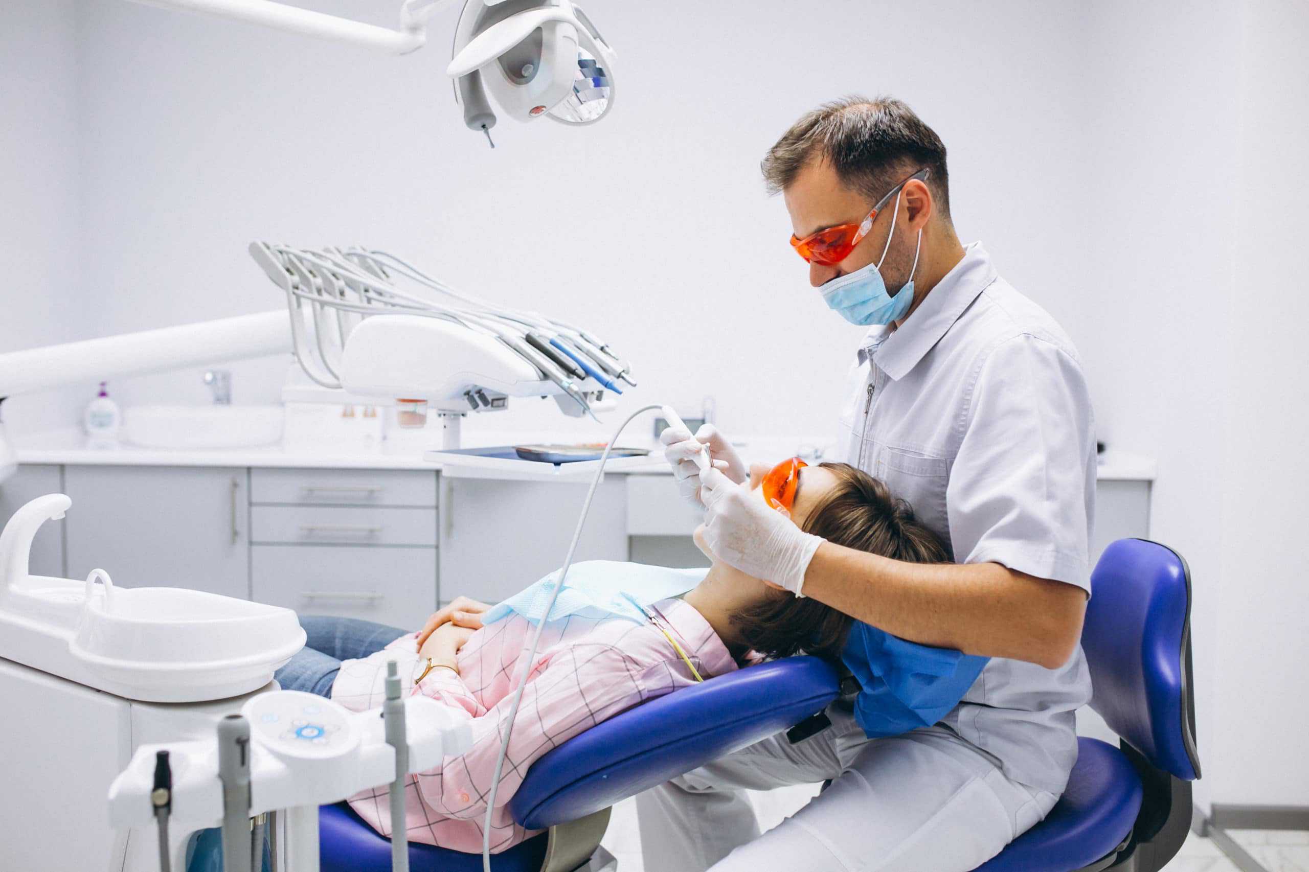 Prolifération de faux dentistes : L’alerte du Conseil national de l’Ordre des médecins dentistes