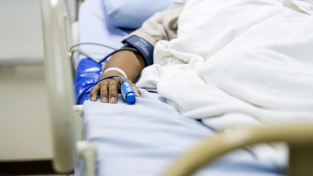 Rapport de l’OMS: La charge du cancer et les inégalités de prise en charge