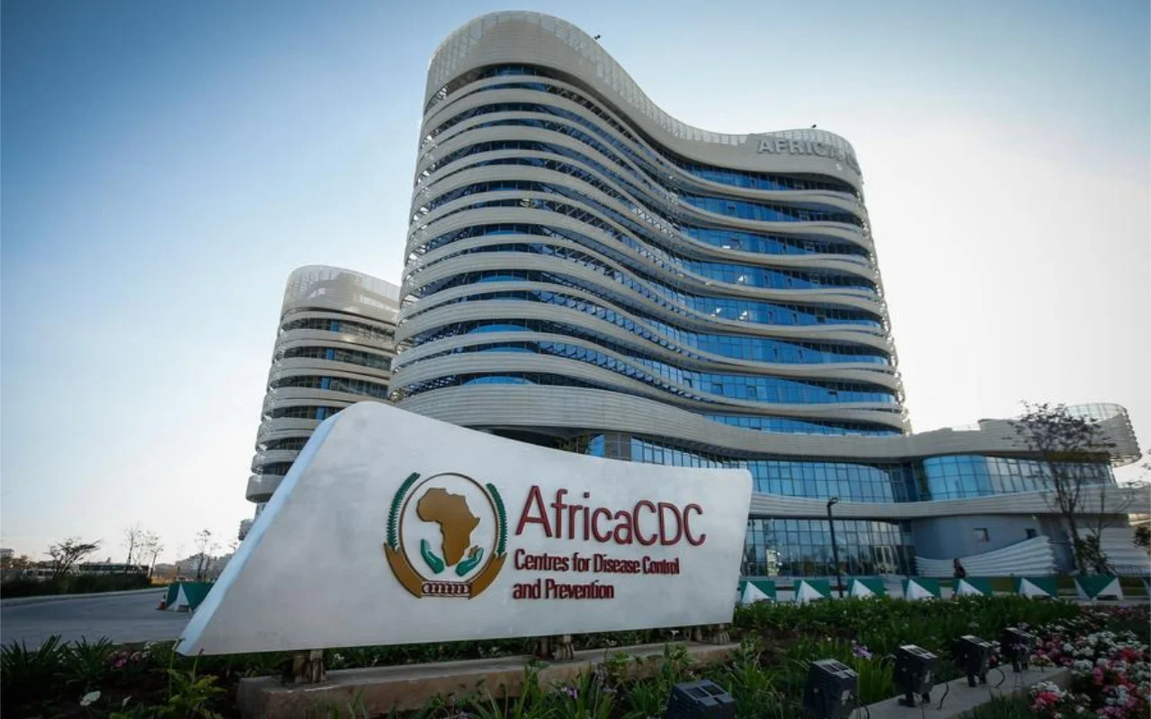 Le CDC Afrique félicite l’Ouganda pour avoir contenu l’épidémie d’Ebola