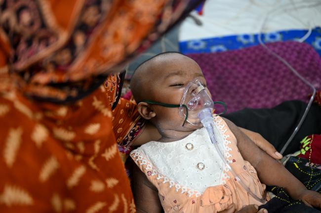 Bangladesh : le bilan de l’épidémie de rougeole a dépassé les 1.000 morts