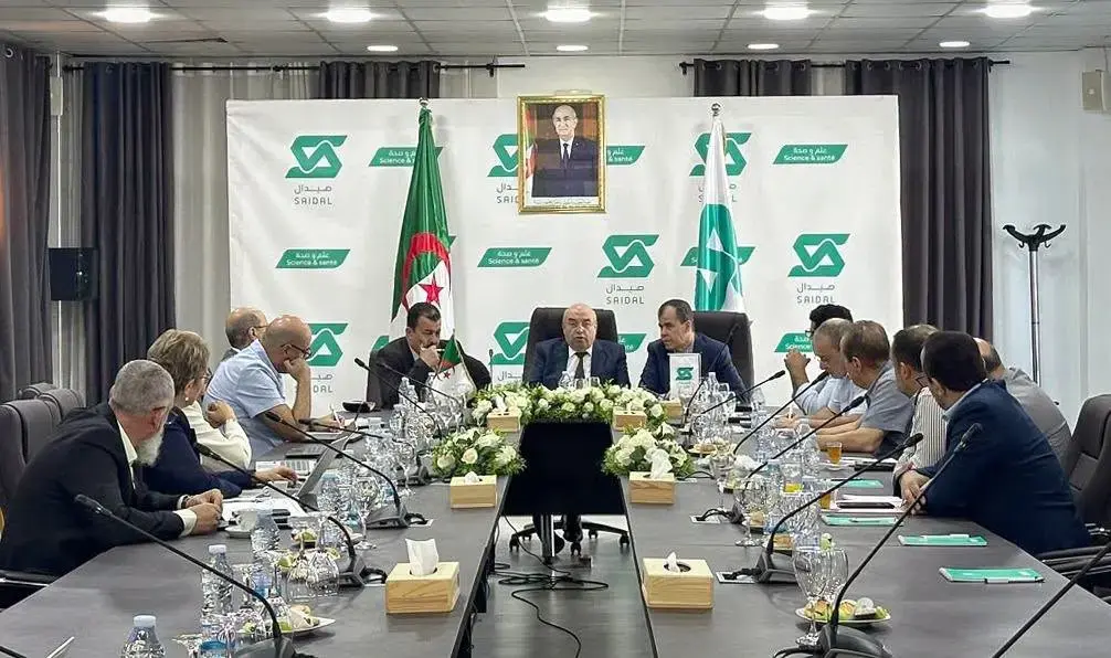 Ouacim Kouidri préside une réunion du Conseil scientifique du groupe public Saidal